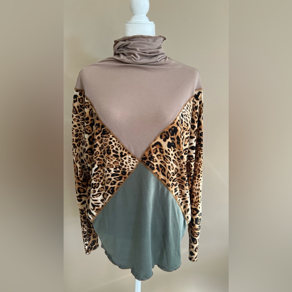 Very soft and comfortable to Wear with jeans or leggings